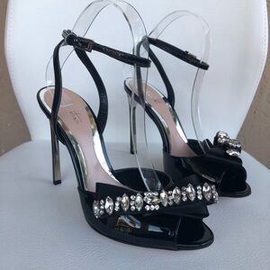 SEBASTIAN Milano heels 8.5 US